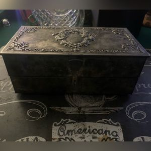 Vintage silver plated jewelry case